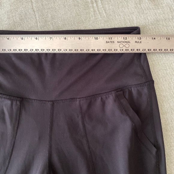 Yogalicious Black High-Waisted Leggings with Stretch Fit - Picture 4 of 5